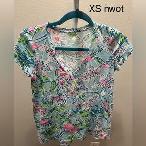 Lilly Pulitzer XS v-neck shirt 
New without tags!